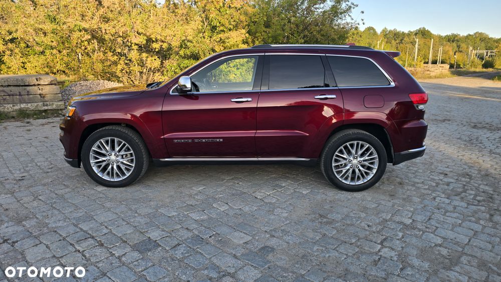 Jeep Grand Cherokee - 21