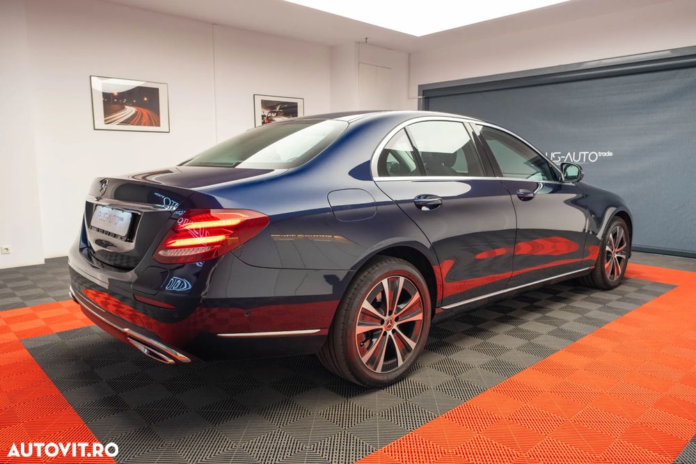 Mercedes-Benz E - 17