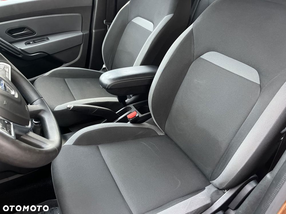 Dacia Duster 1.0 TCe Essential - 12