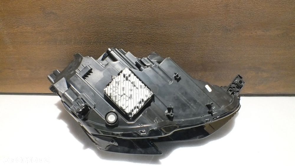 Lampa przednia lewa FULL Led  Audi A3 8Y - 3