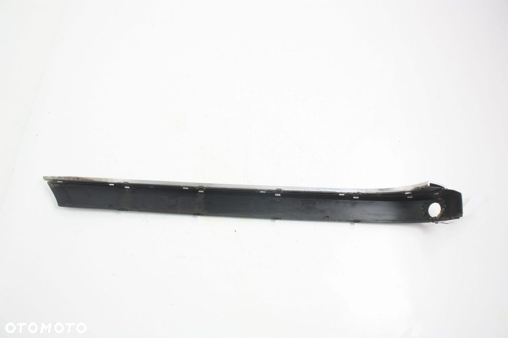 LISTWA PRAWY TYŁ BMW 728 E38 - 2