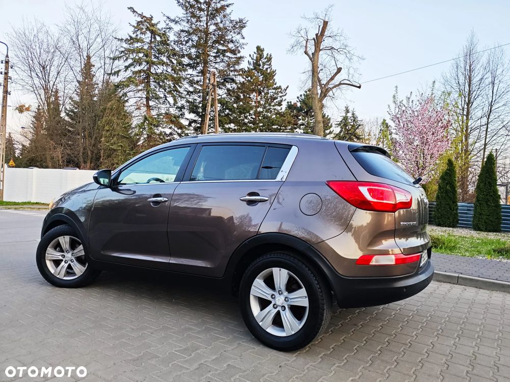 Kia Sportage 1.7 CRDI 2WD Attract - 12