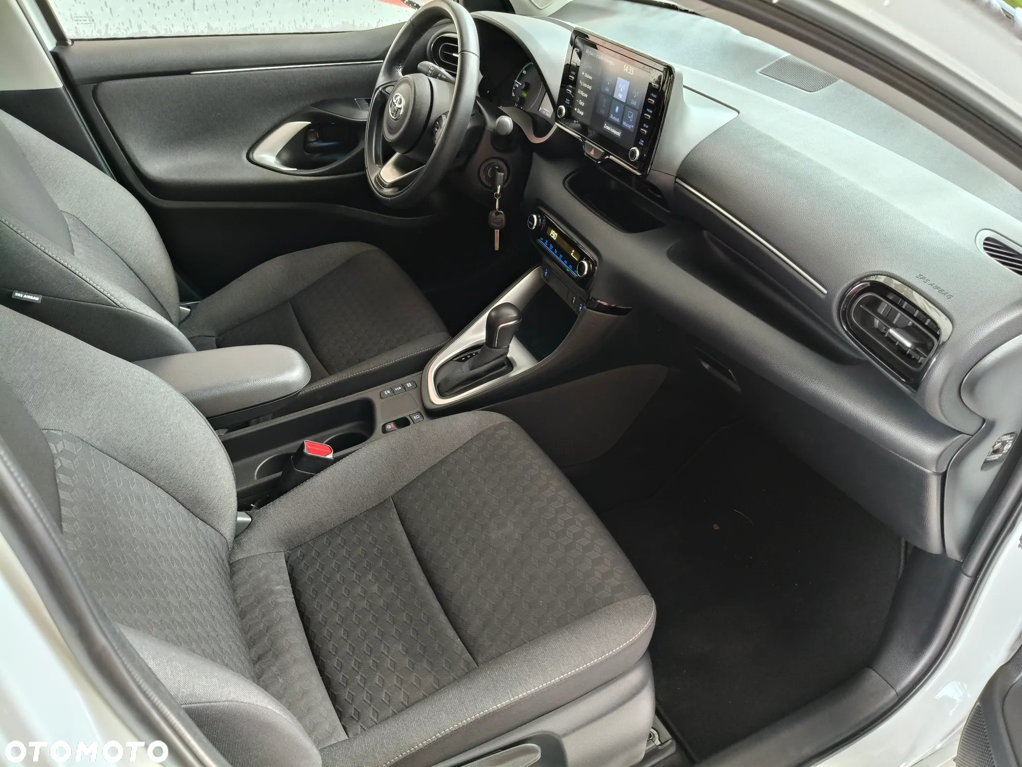 Toyota Yaris Hybrid 1.5 Comfort - 23