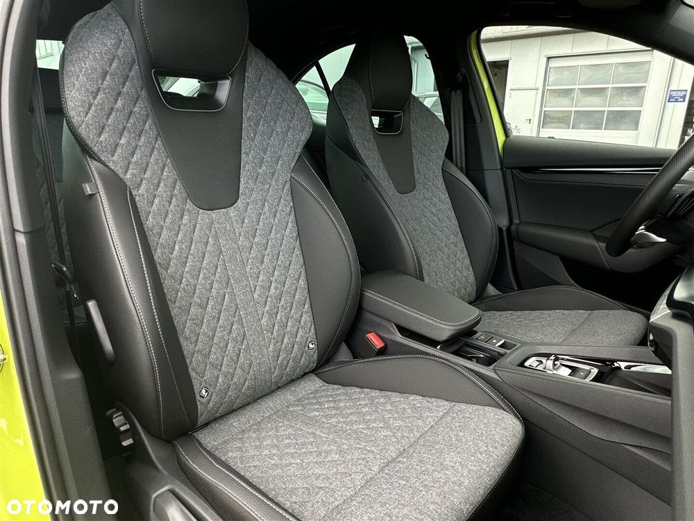 Skoda Octavia 1.5 TSI mHEV Sportline DSG - 33