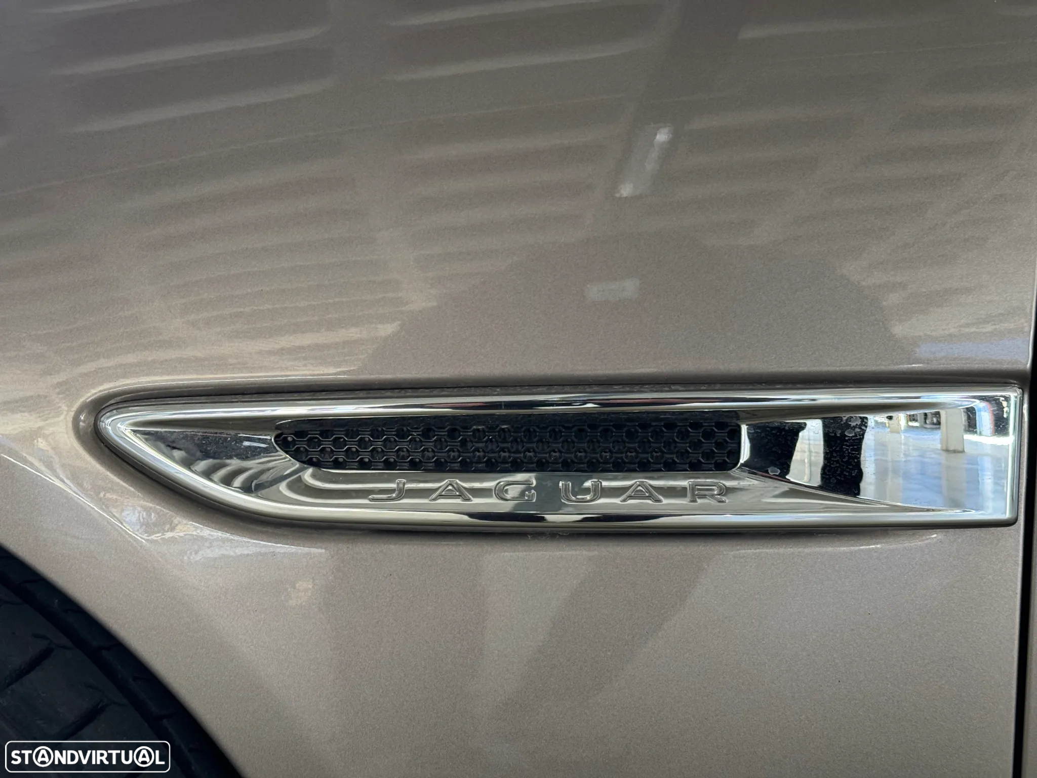 Jaguar XE 2.0 D Prestige AWD Aut. - 10