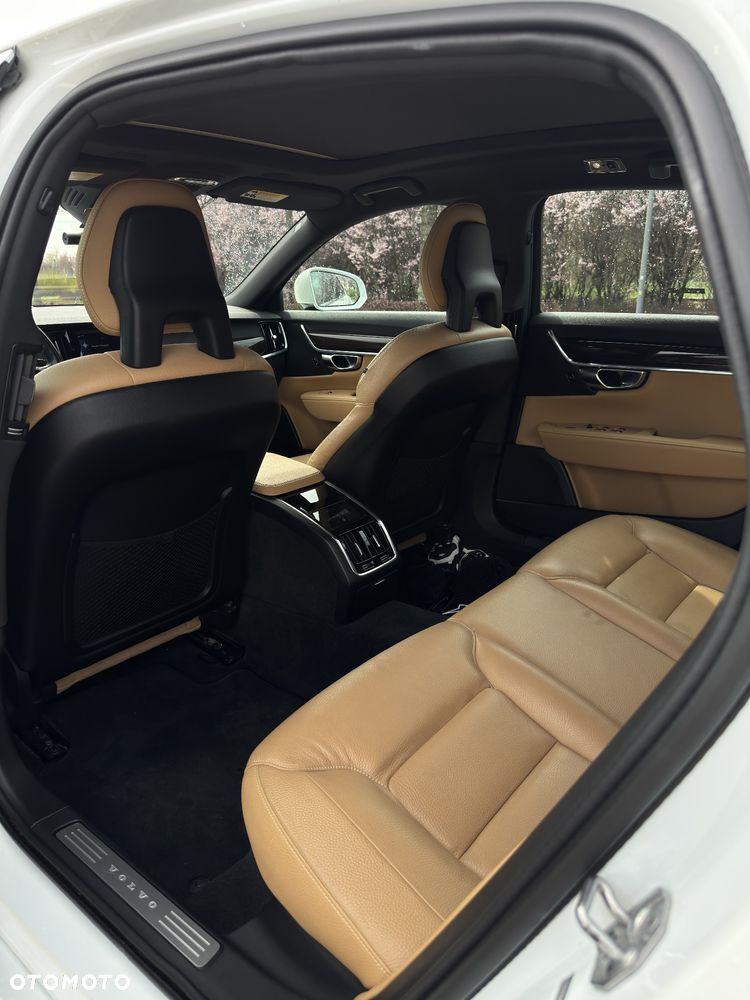 Volvo S90 T5 Geartronic Momentum Pro - 33