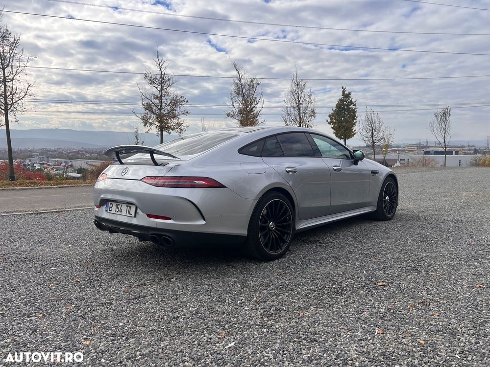 Mercedes-Benz AMG GT 43 4MATIC+ MHEV - 10