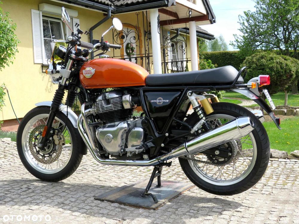 Royal Enfield Interceptor - 14