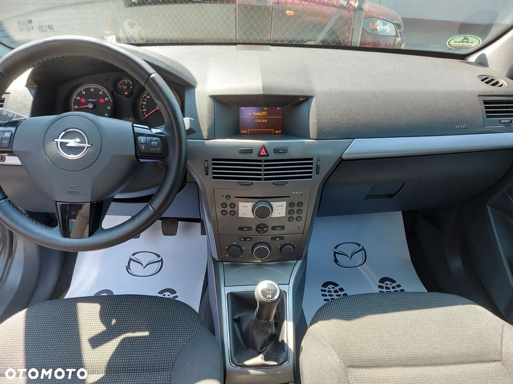 Opel Astra 1.4 Selection - 18