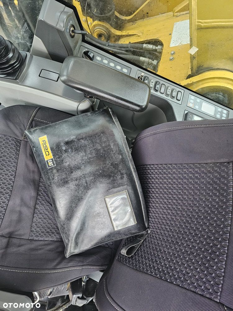 Caterpillar 325FLCR - 11