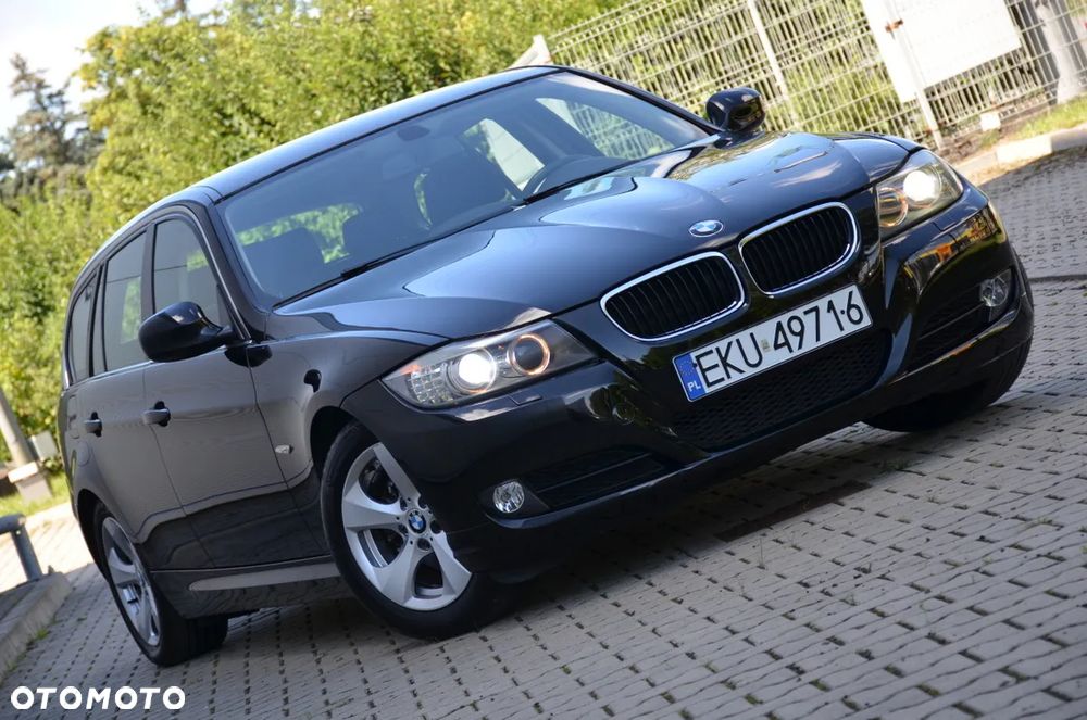 BMW Seria 3 320d Efficient Dynamics - 39