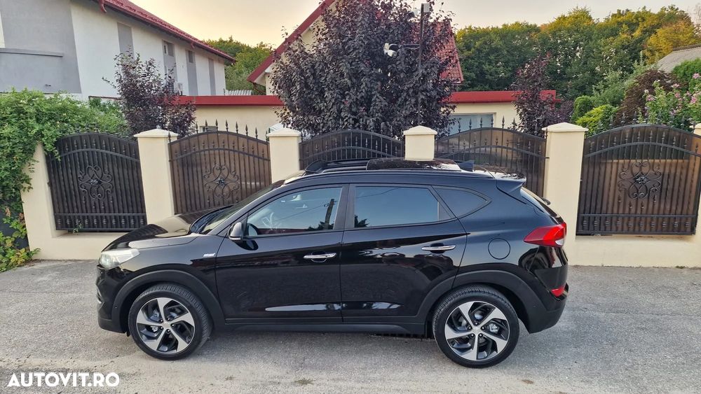 Hyundai Tucson 2.0 CRDI 4WD Automatik Premium - 26