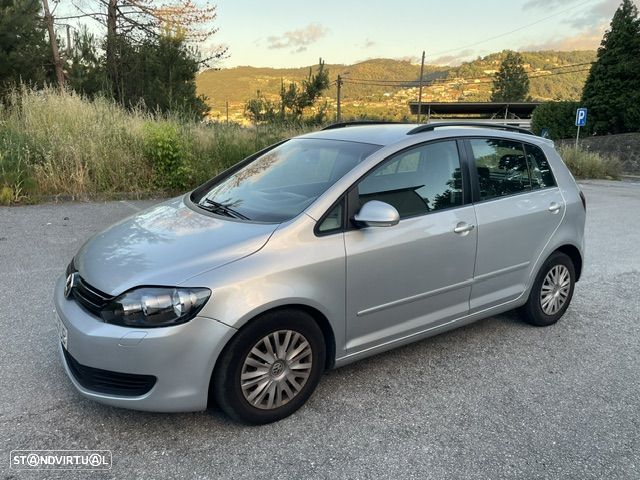 VW Golf Plus 1.6 TDi Confortline DSG - 27