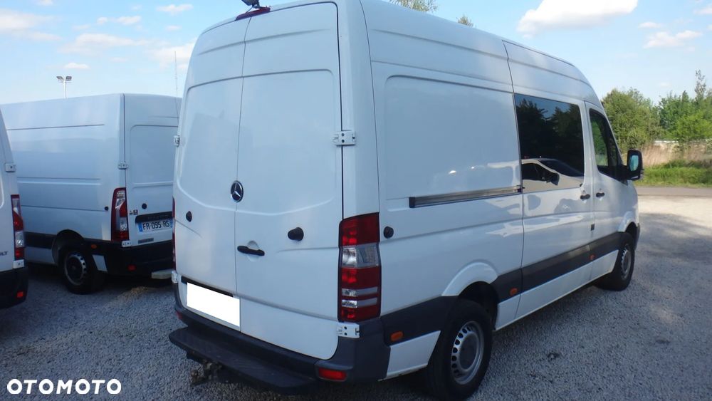 Mercedes-Benz Sprinter - 5