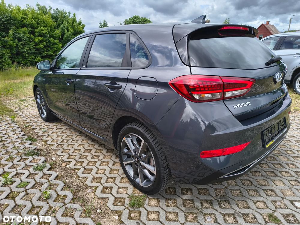 Hyundai i30 1.5 T-GDI 48V-Hybrid DCT EDITION 30 - 4