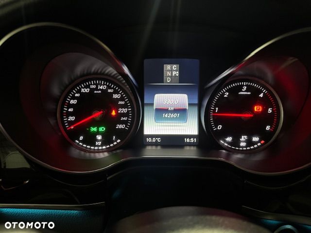 Mercedes-Benz Klasa V - 5