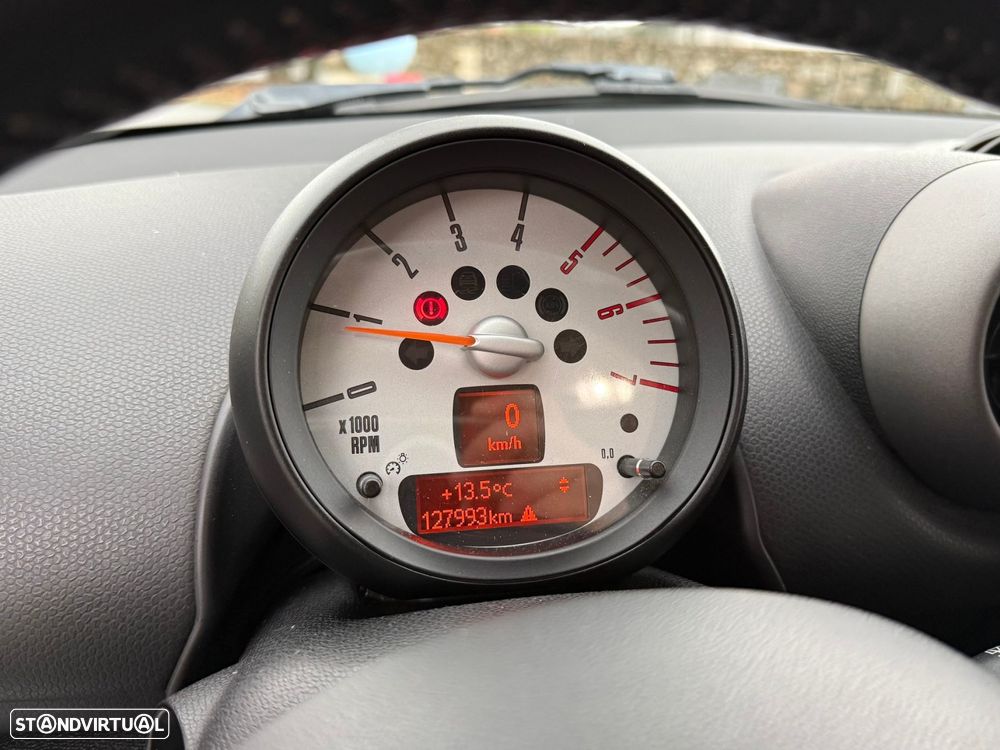 MINI Countryman One D - 11