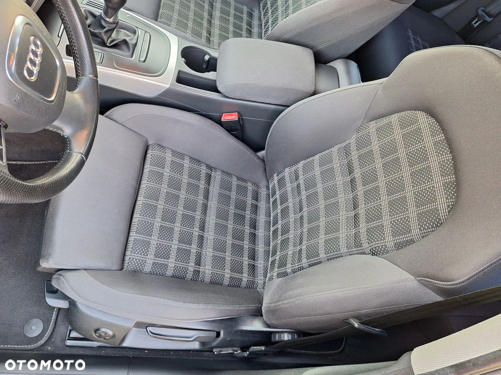 Audi A4 Avant 1.8 TFSI Ambiente - 3
