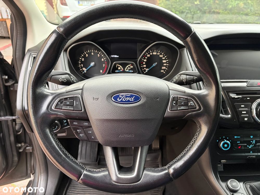 Ford Focus 1.6 SYNC Edition - 9