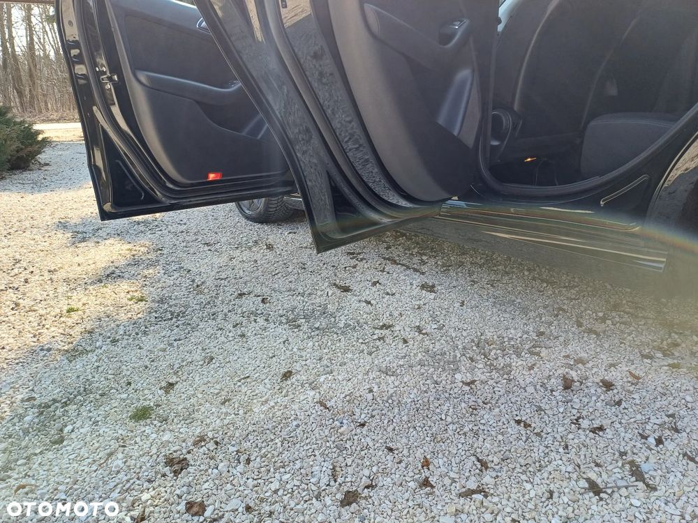 Mercedes-Benz Klasa B 180 CDI (BlueEFFICIENCY) 7G-DCT - 22