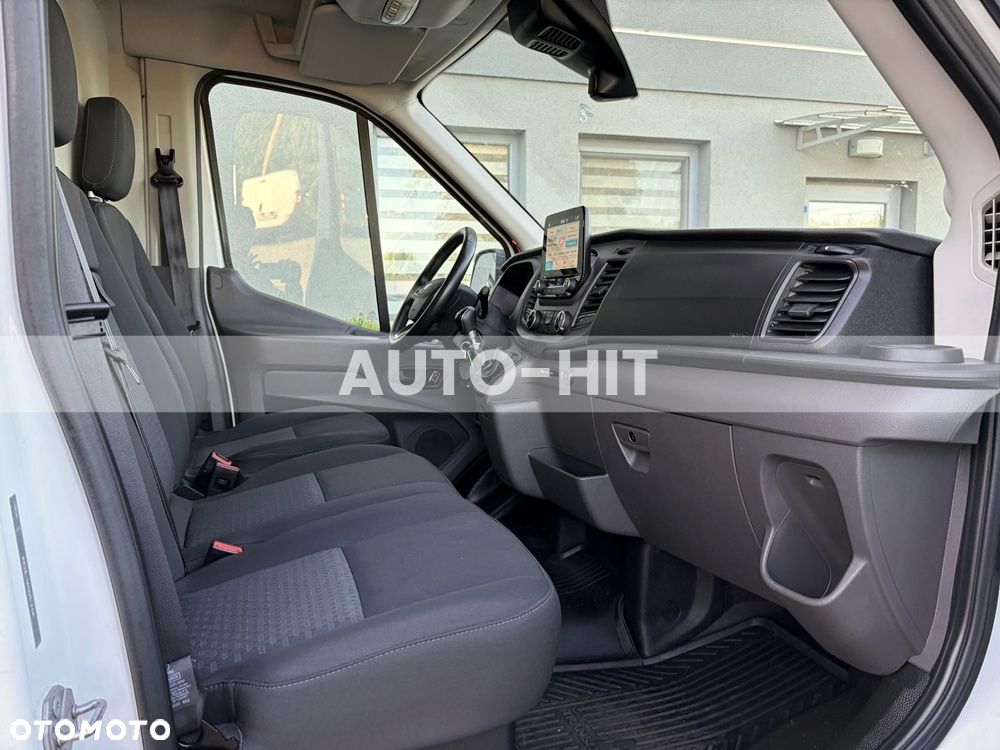 Ford Transit - 25
