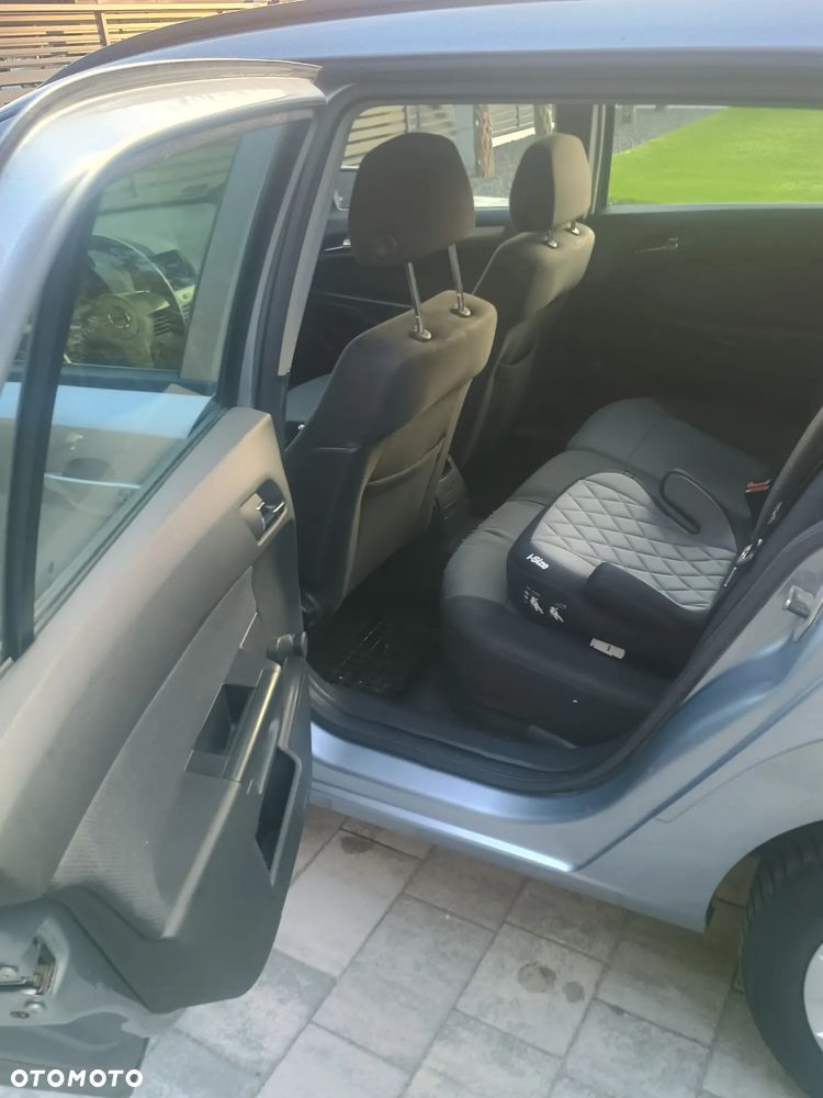 Opel Astra 1.4 - 7