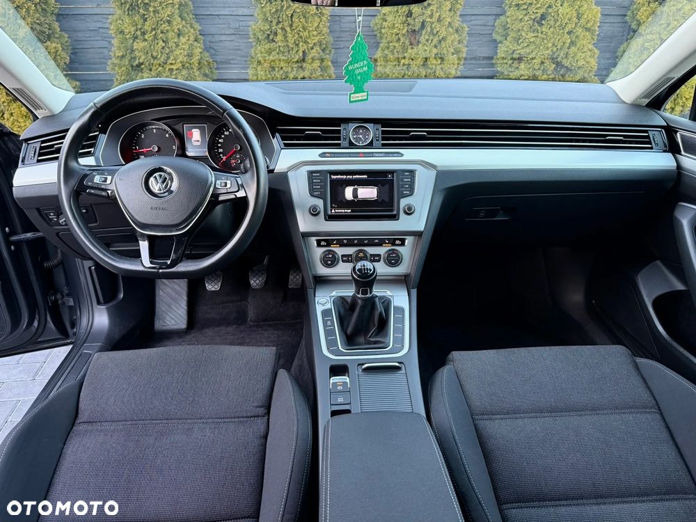 Volkswagen Passat 2.0 TDI BMT Comfortline - 19