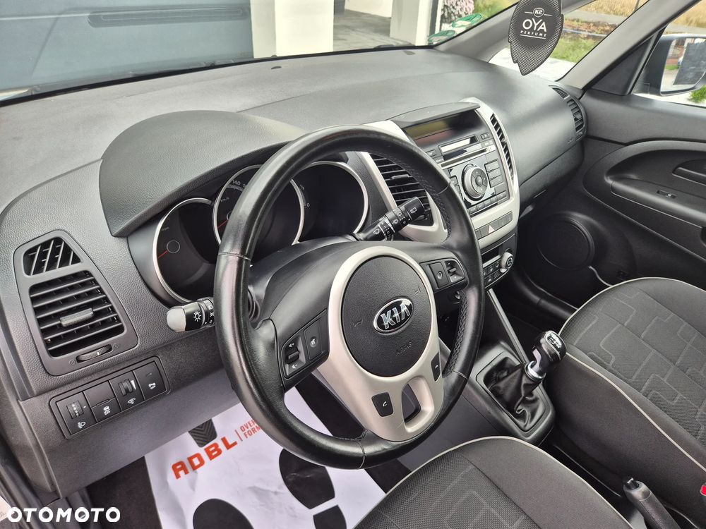 Kia Venga 1.4 CVVT Business Line - 28