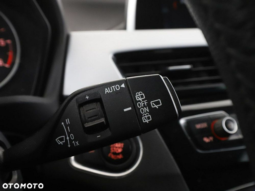 BMW X1 xDrive18d Advantage - 33