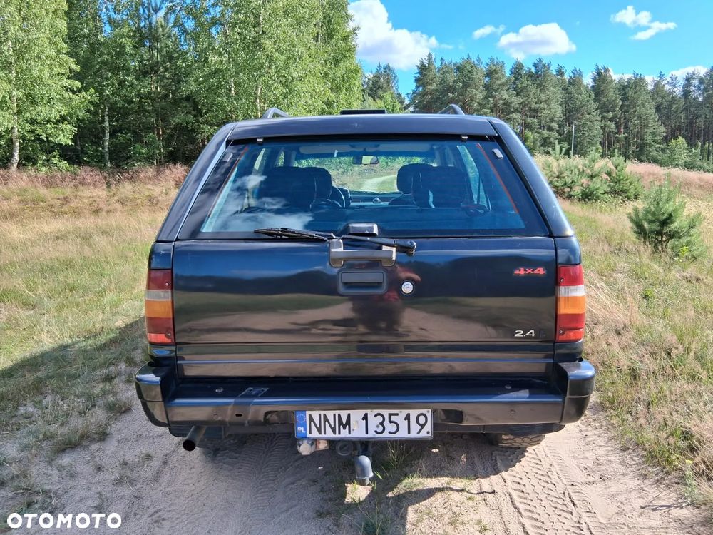 Opel Frontera 2.4 - 6