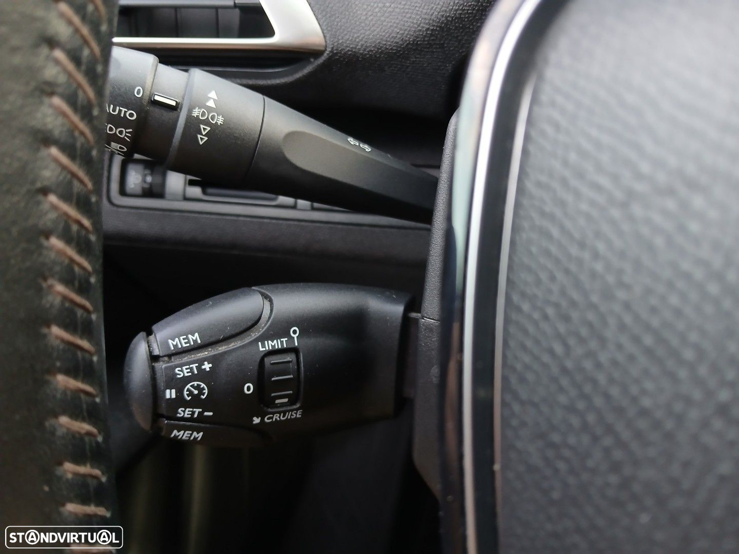 Peugeot 3008 1.5 BlueHDi Active - 28
