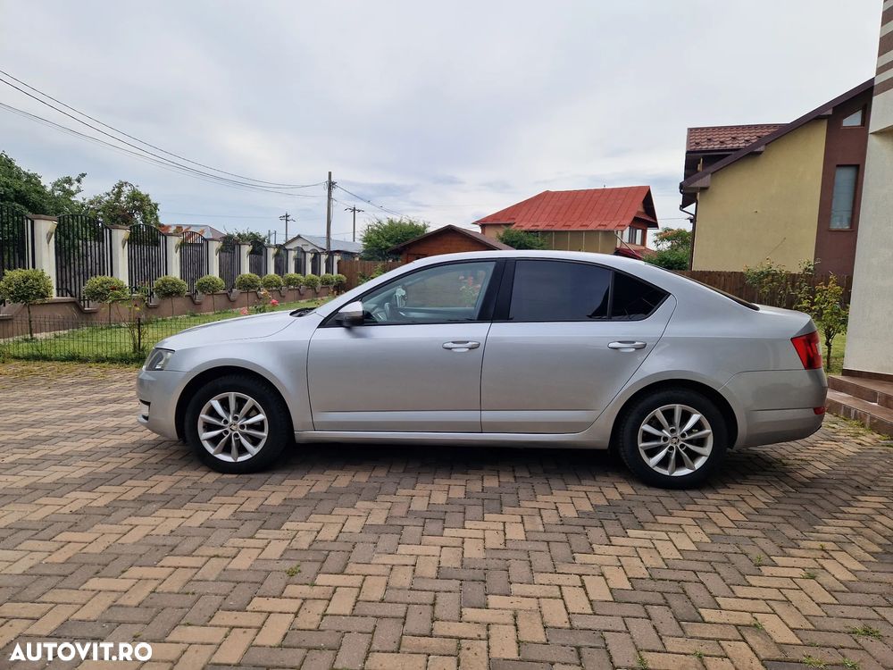 Skoda Octavia 1.6 TDI ELEGANCE - 2