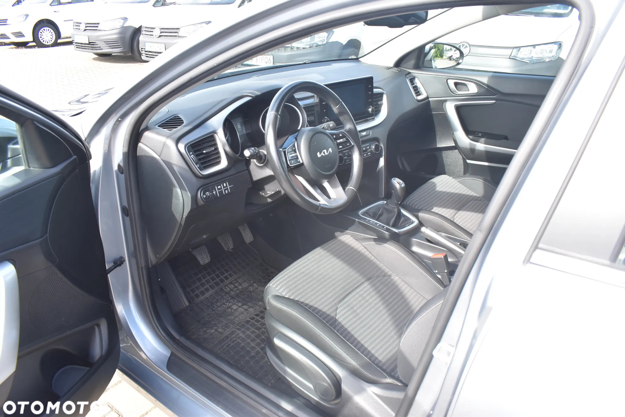 Kia Ceed 1.5 T-GDI M - 9