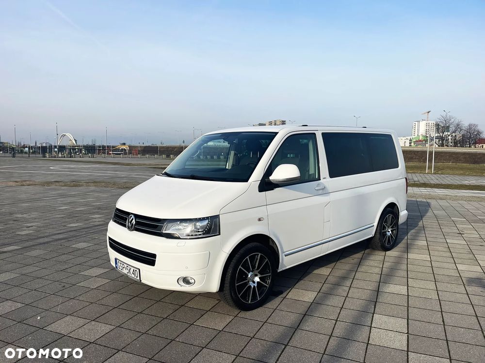 Volkswagen Multivan - 15