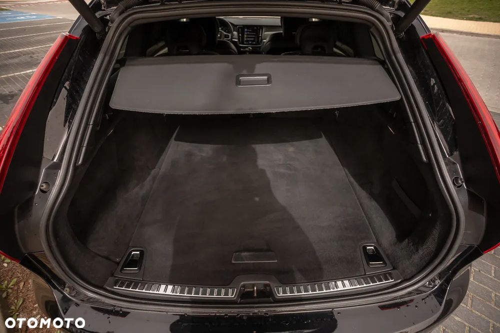 Volvo V90 - 25
