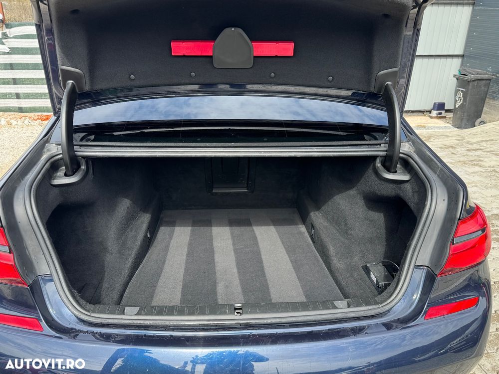 BMW Seria 7 730d xDrive - 29