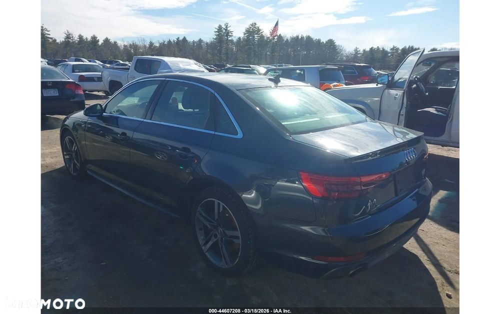 Audi A4 Limousine - 3