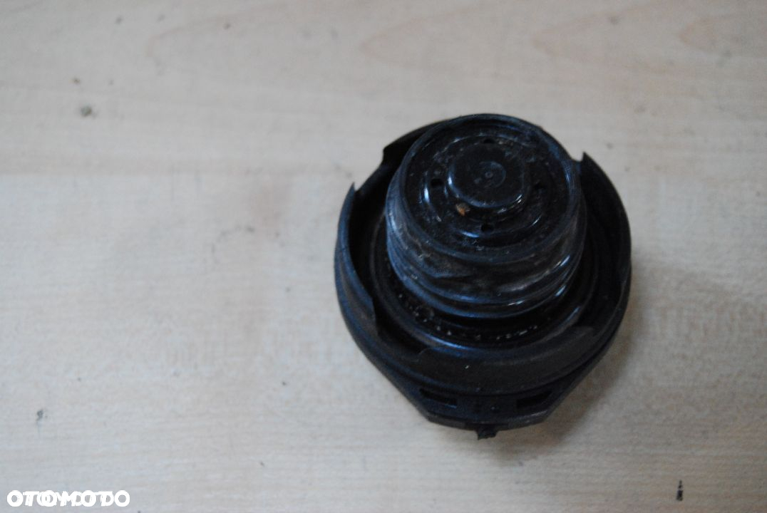 KOREK WLEWU PALIWA 1J0201553C AUDI A4 B6 B7 VW SEAT SKODA 1J0201553T 1J0201553Q - 4