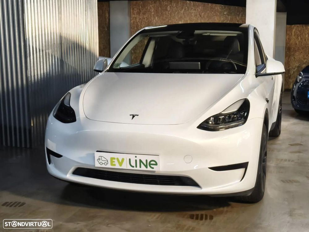 Tesla Model Y RWD - 4