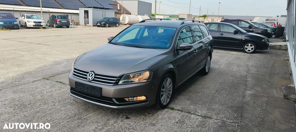 Volkswagen Passat 2.0 TDI DPF Highline - 16