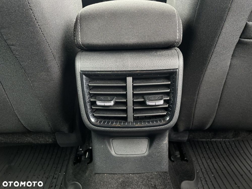 Skoda Fabia 1.0 TSI Ambition - 25