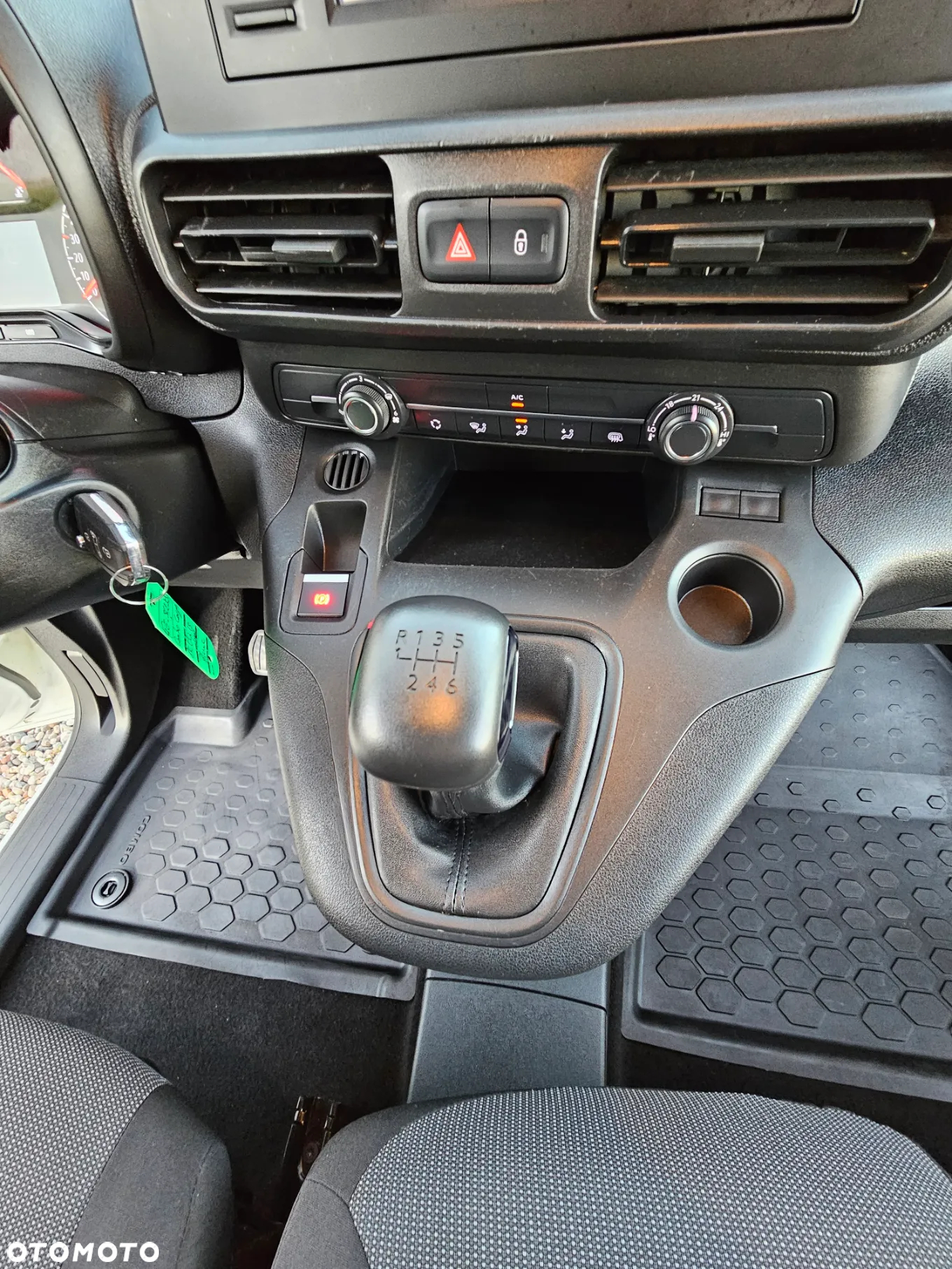 Opel Combo - 14