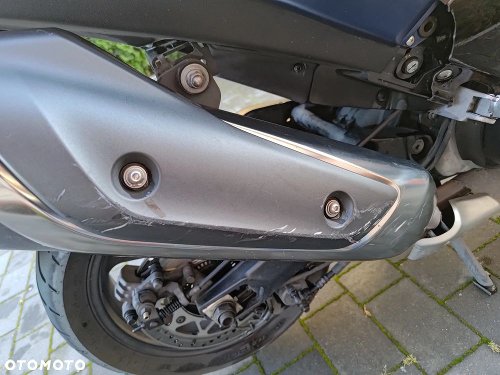 Yamaha Tmax - 5