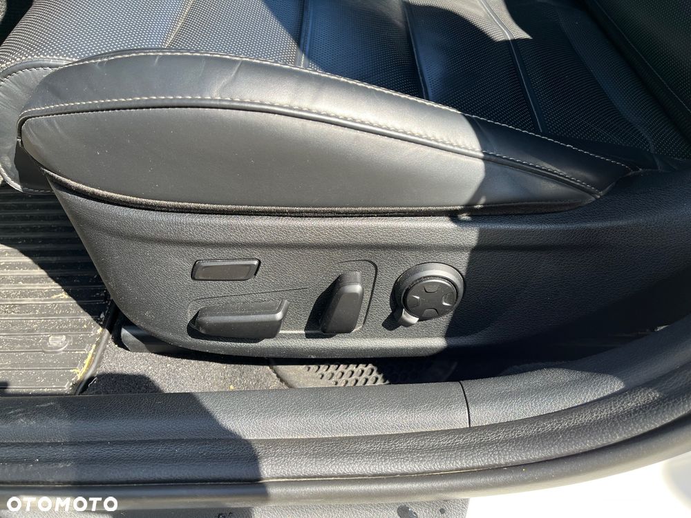 Kia Stinger 3.3 T-GDI V6 GT AWD - 18