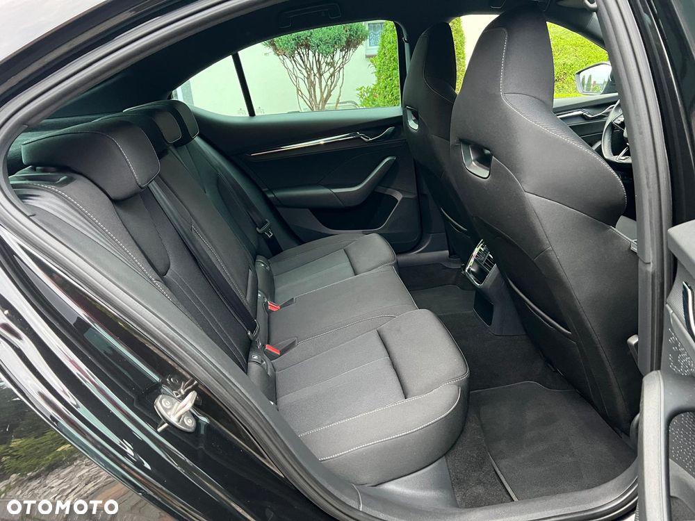 Skoda Octavia 1.5 TSI e-TEC DSG Style - 10