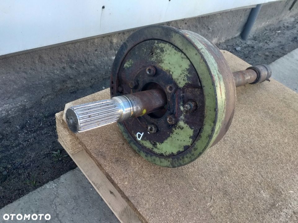 PÓŁOŚ lewa KRÓTKA KOMBAJN Claas DOMINATOR 96 - 2