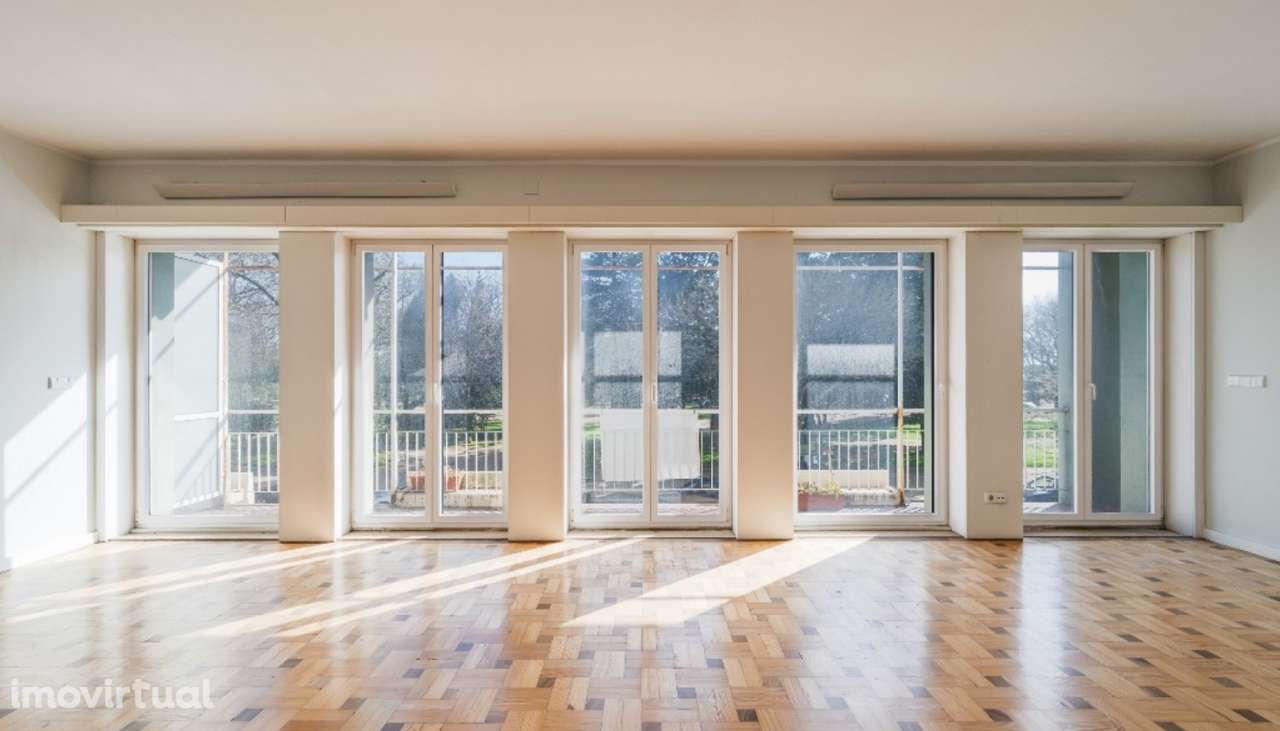 Apartamento com varanda para arrendar no Passeio Alegre no Porto - Grande imagem: 3/24