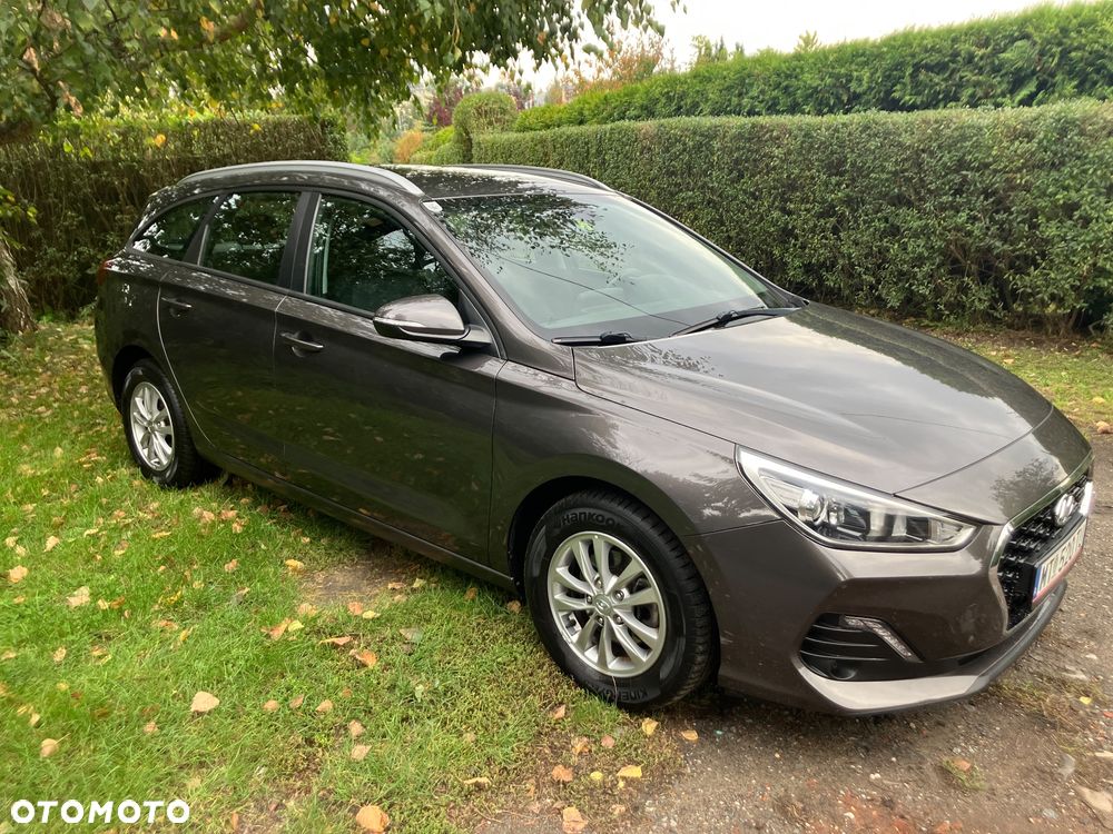 Hyundai i30 Kombi 1.4 Passion - 3