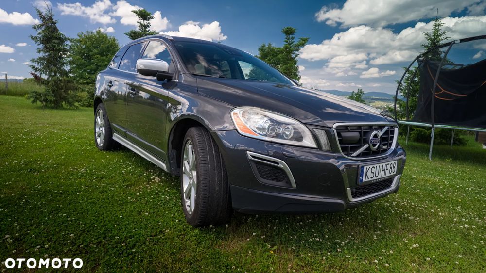 Volvo XC 60 2.4D AWD R-Design - 3