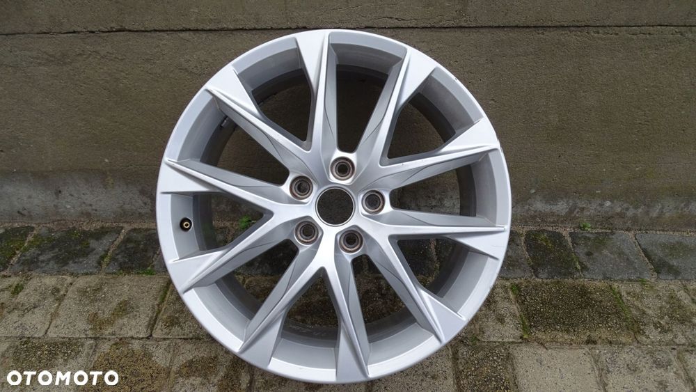 seat leon iii fr 5f0601025aa - felga 7,5jx18h2 et51 - 1